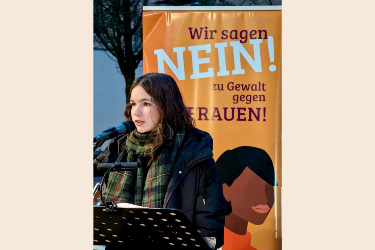 Image: 2025-12-08-mahnwache-femizide-02